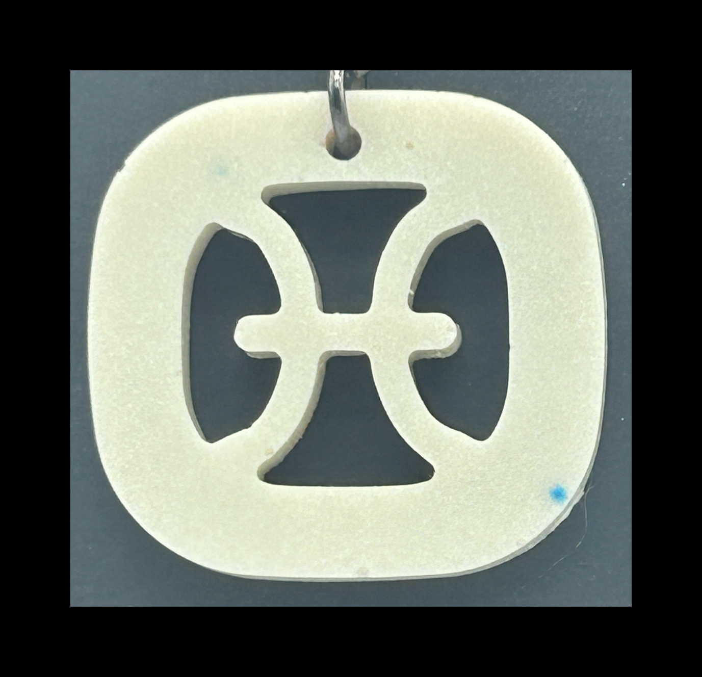 Linen resin zodiac keychains