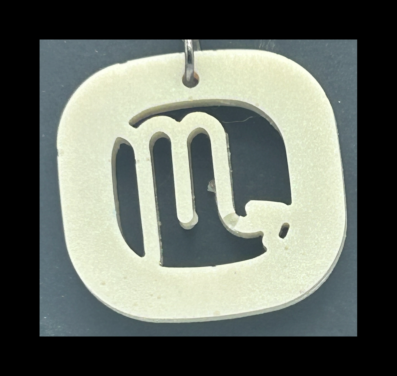 Linen resin zodiac keychains