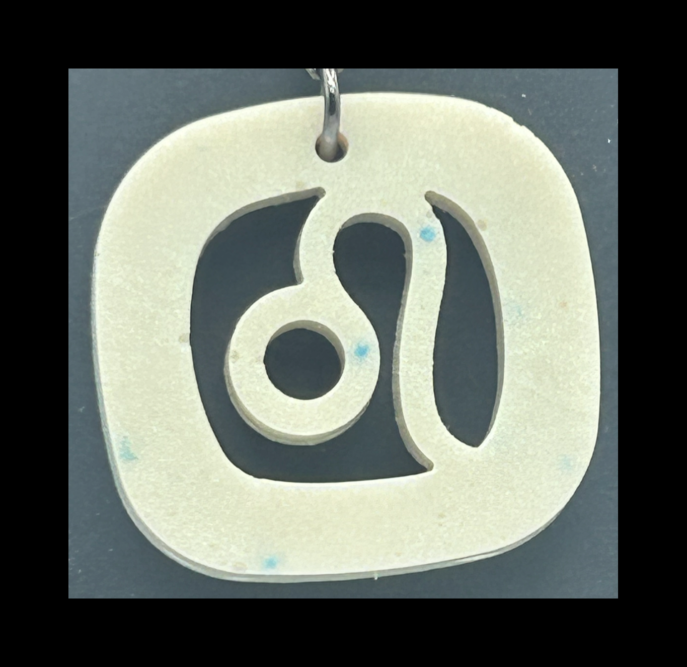 Linen resin zodiac keychains