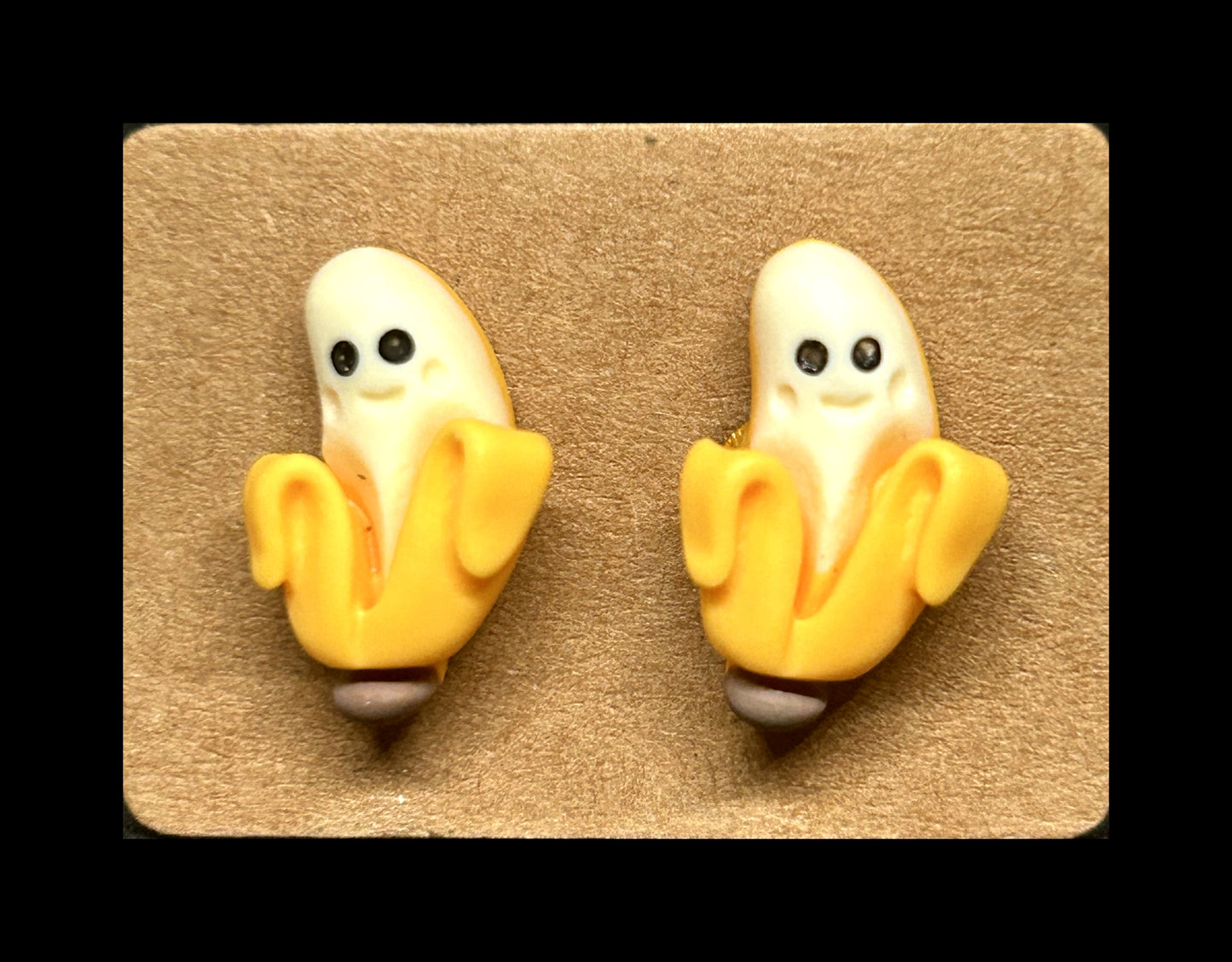 Banana stud earrings