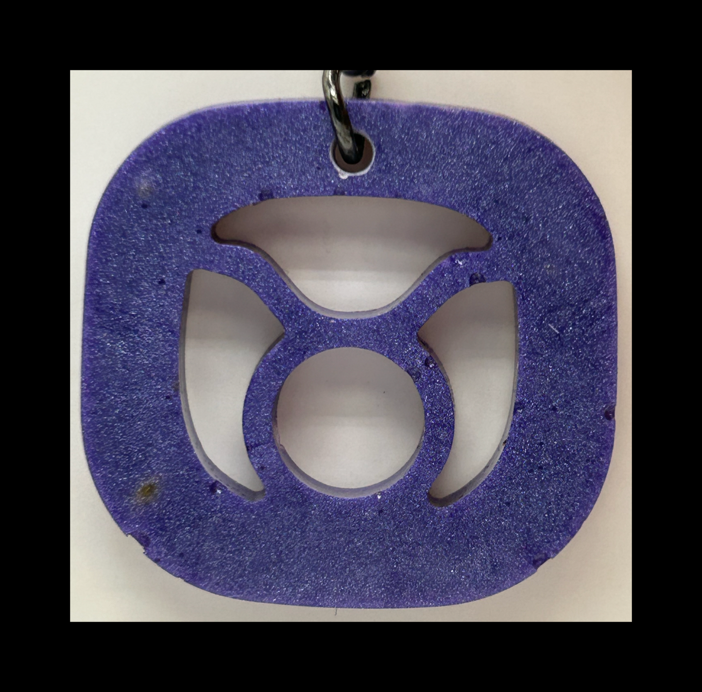 Aubergine resin zodiac keychains