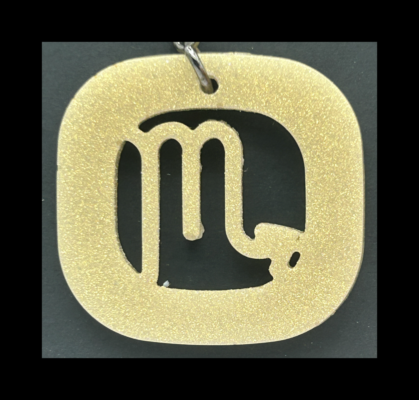 Sparkling pearls resin zodiac keychains