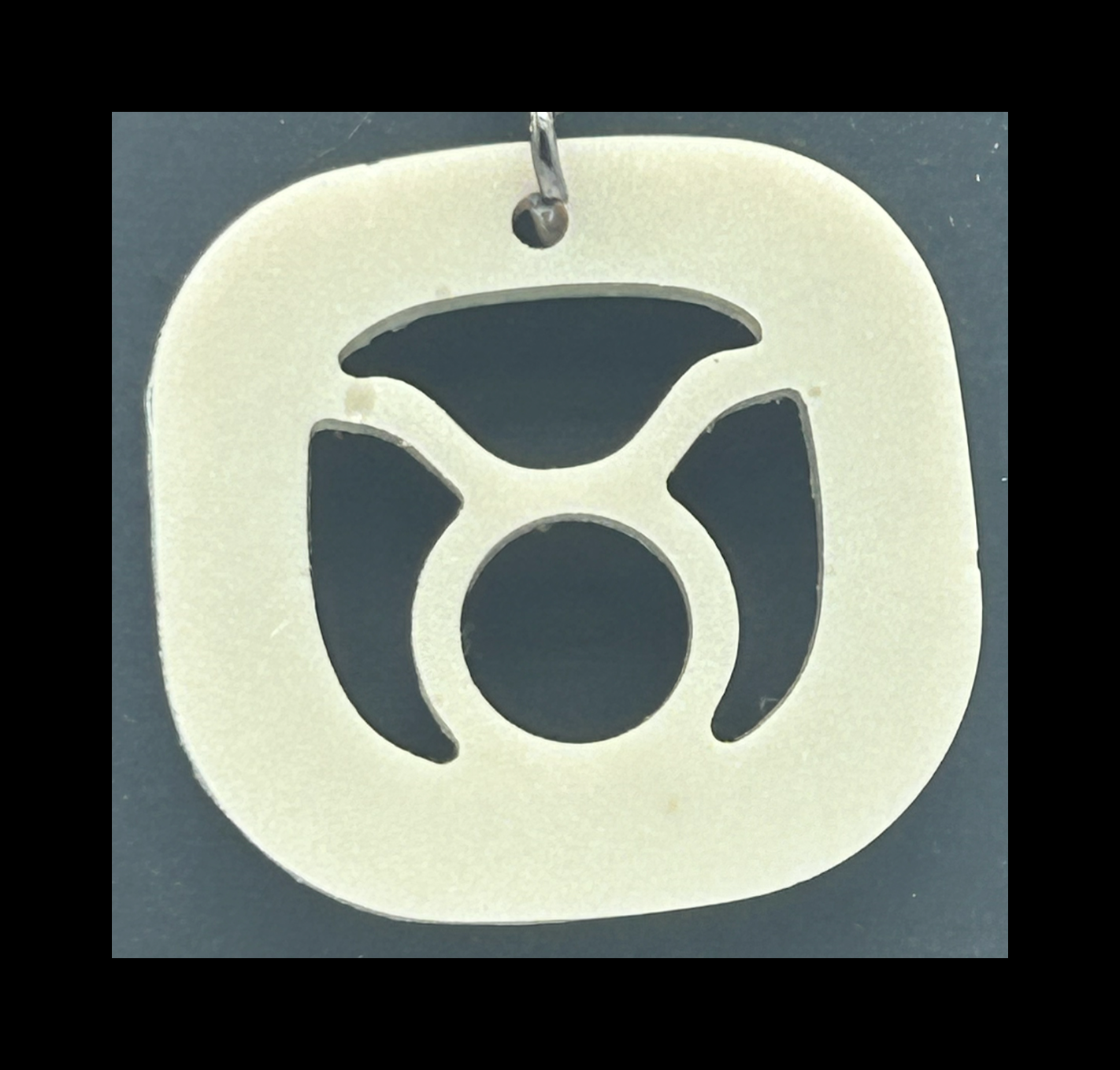 Linen resin zodiac keychains