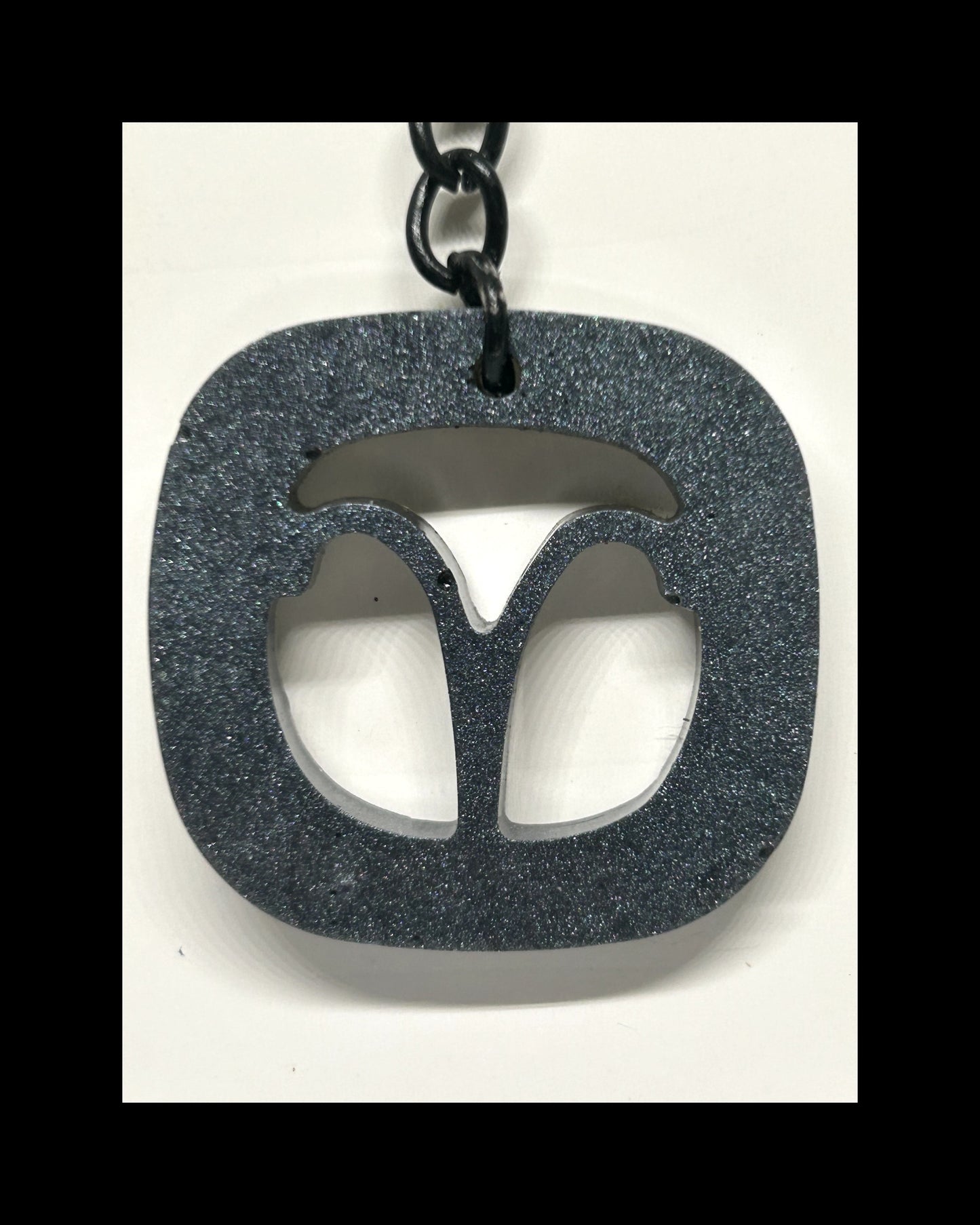 Iron dust resin zodiac Keychains