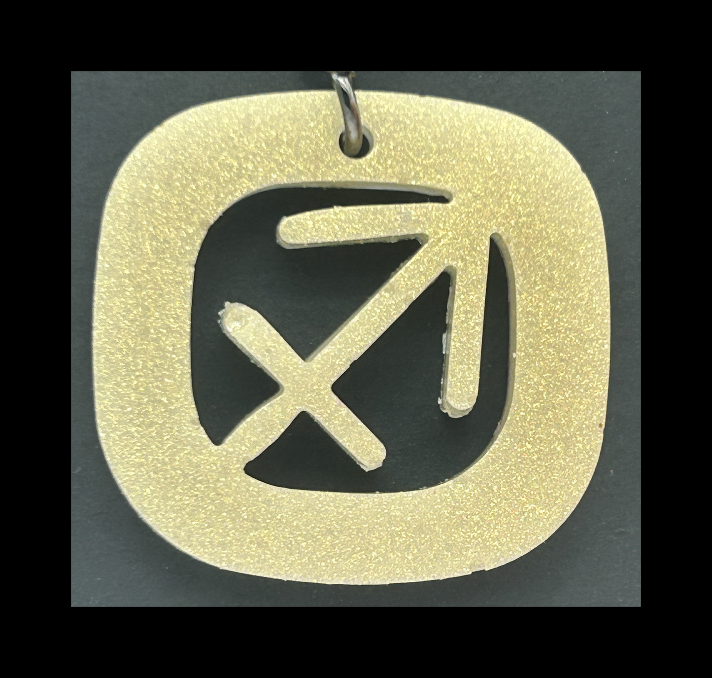 Sparkling pearls resin zodiac keychains