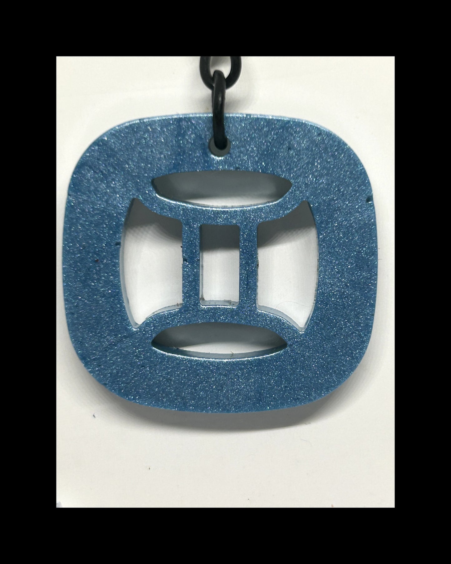 Marble blue resin zodiac keychains