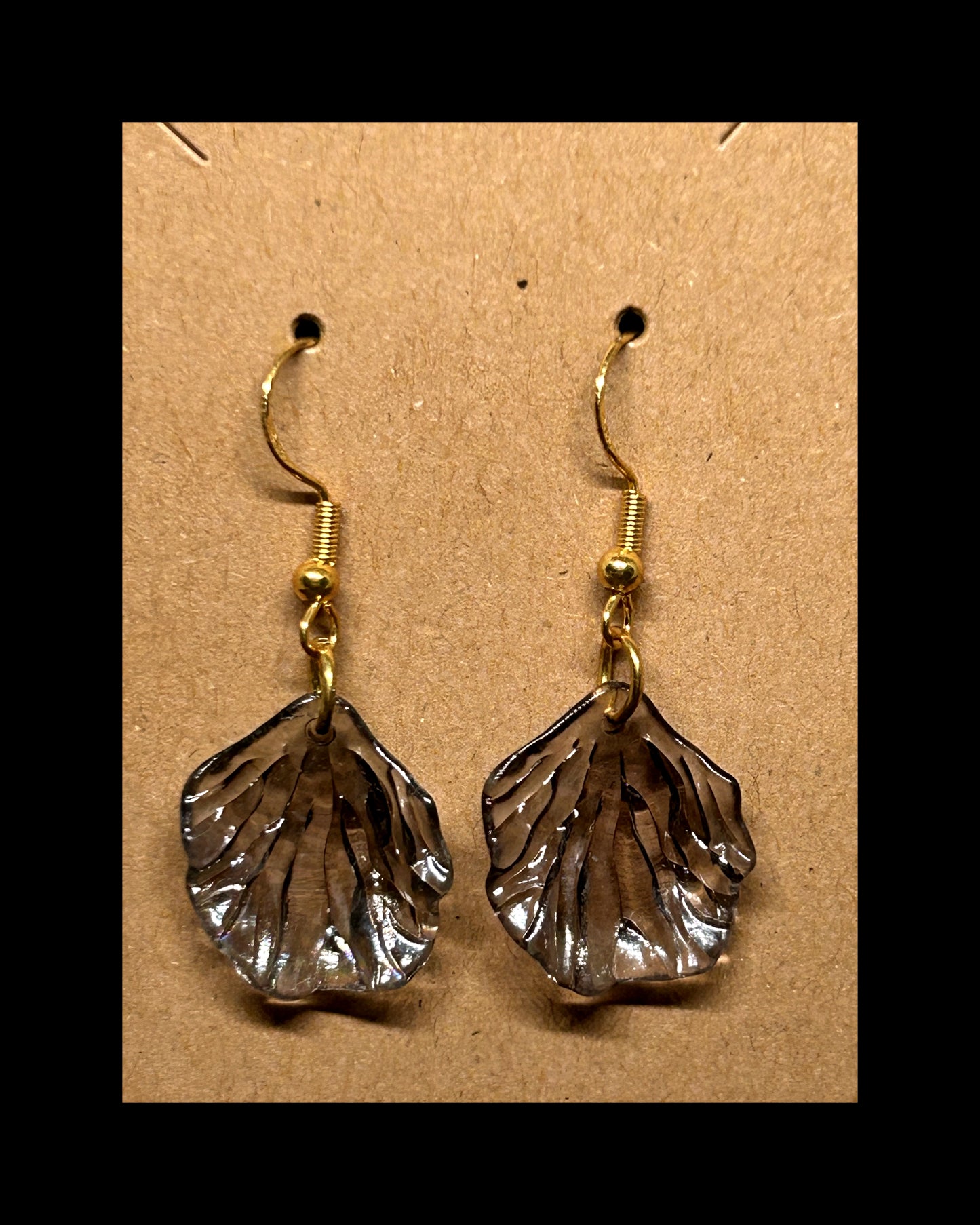 Leaf dangle earrings