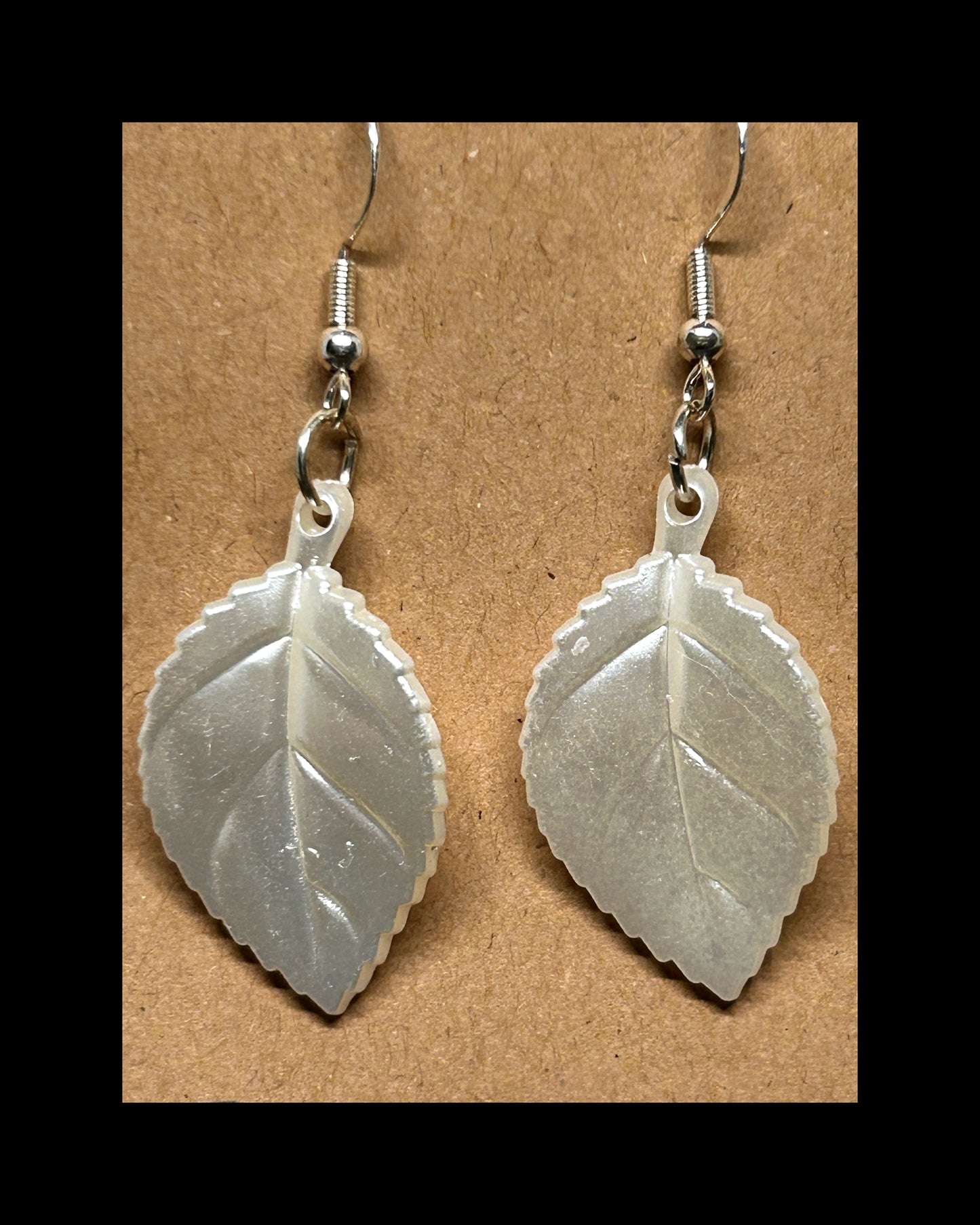 Leaf dangle earrings