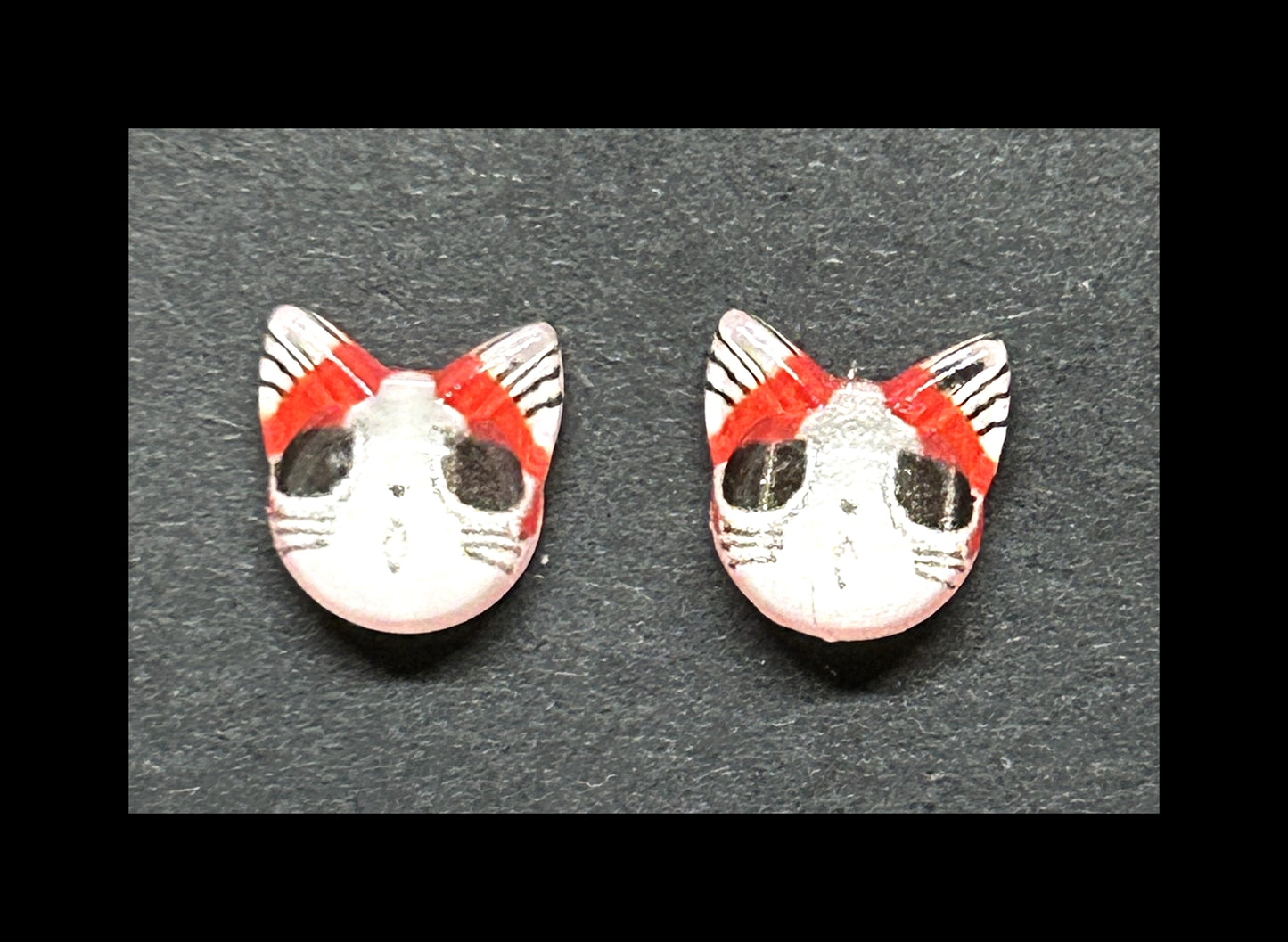 Cat stud earrings