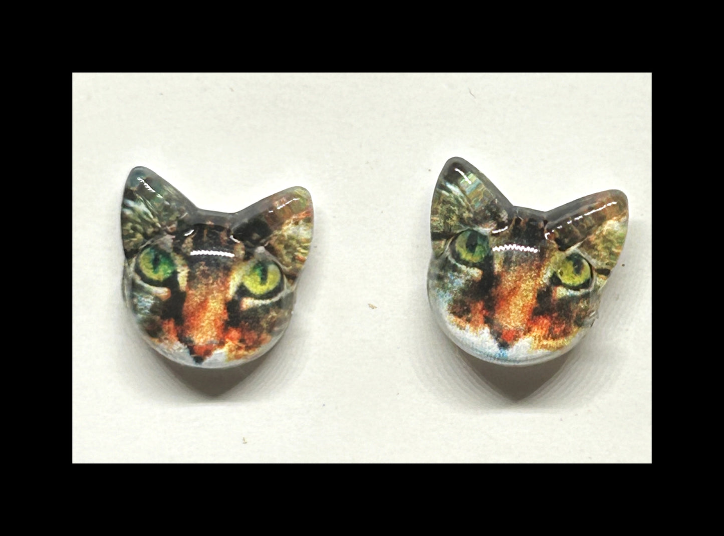 Cat stud earrings