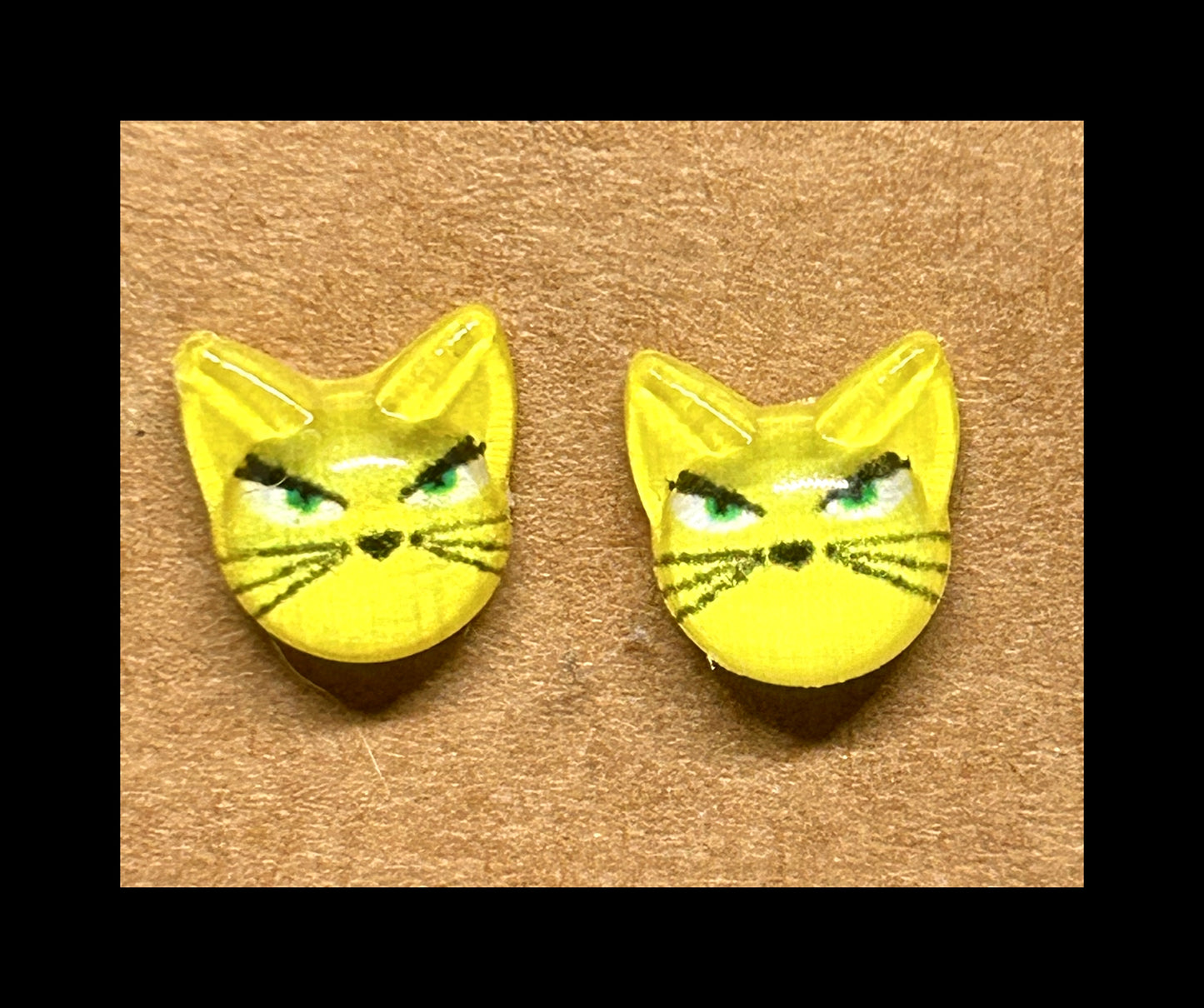 Cat stud earrings
