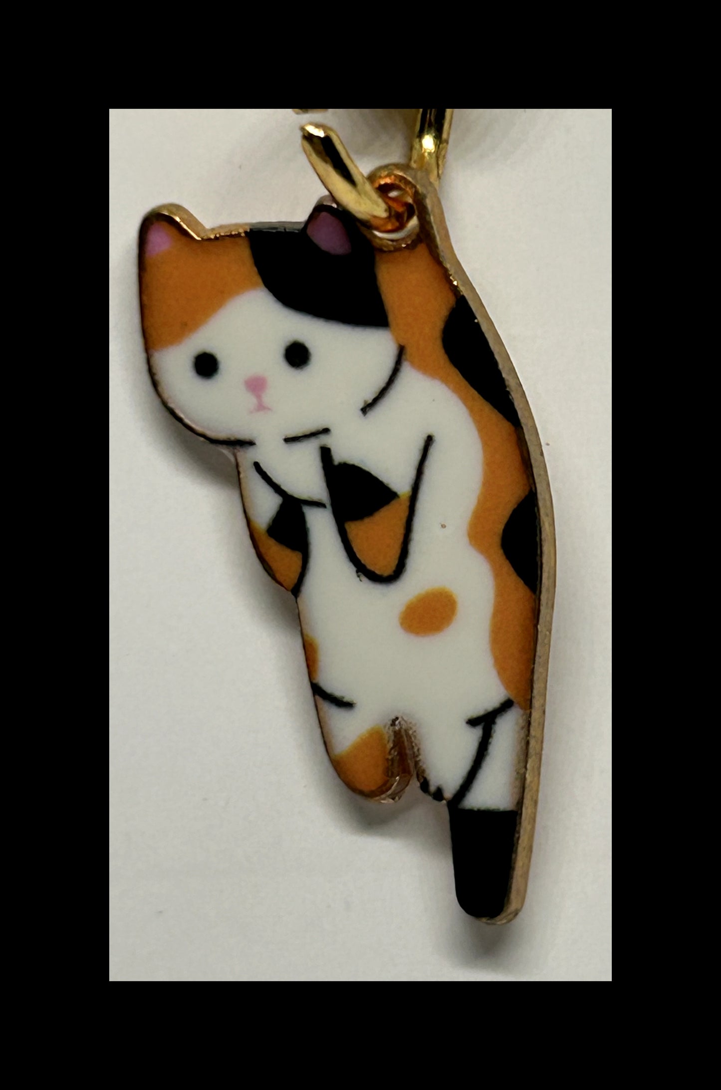 Flat cat keychains
