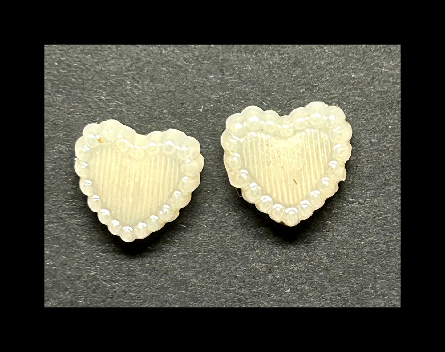 Heart stud earrings