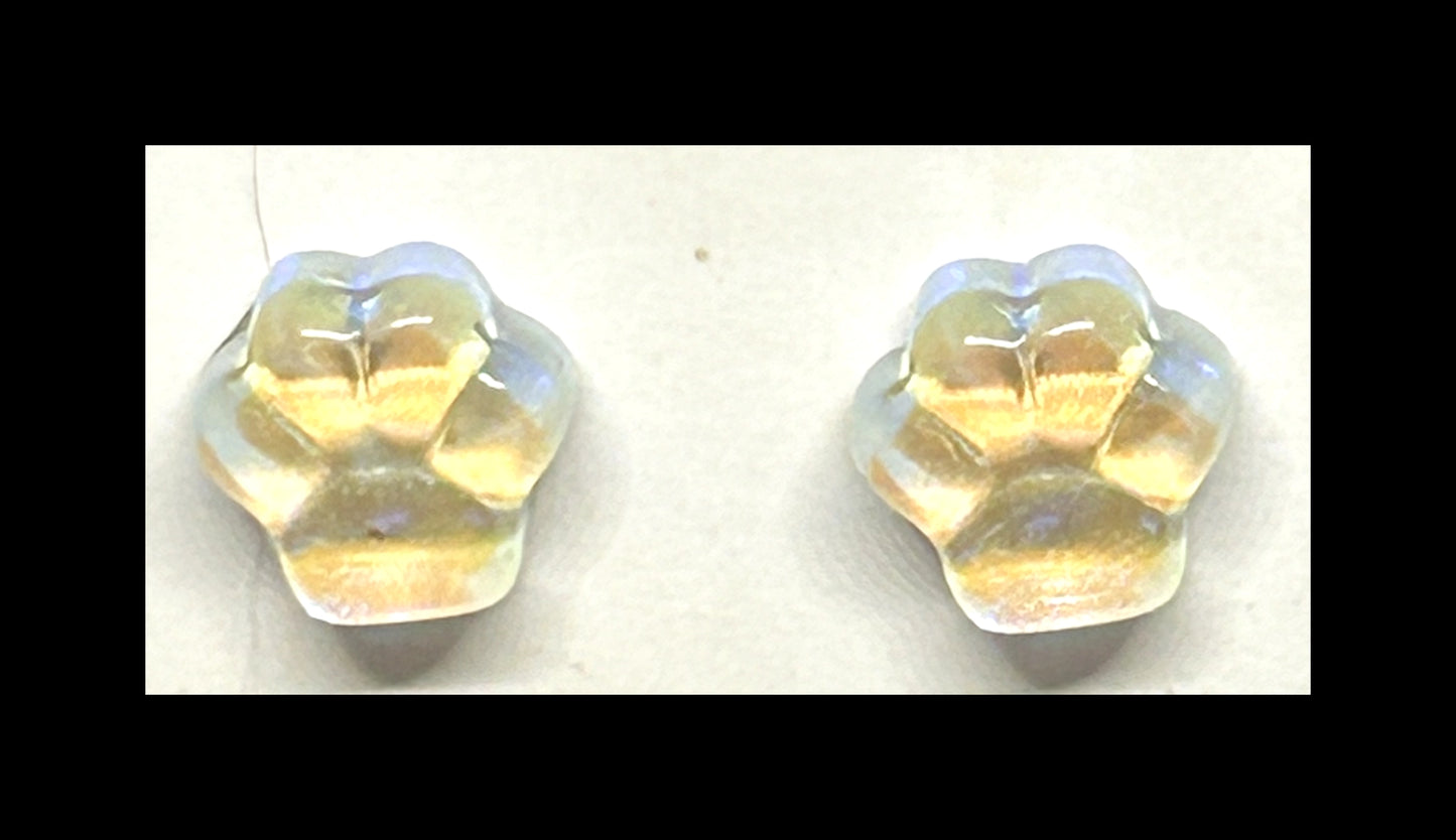 Pastel paw stud earrings