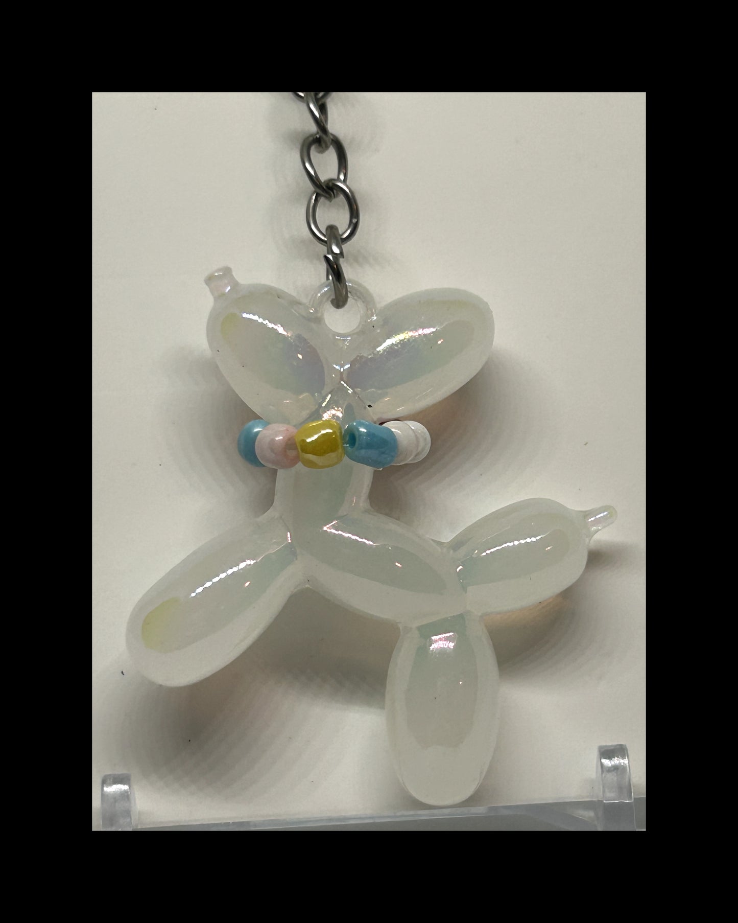 Milky balloon dog keychains