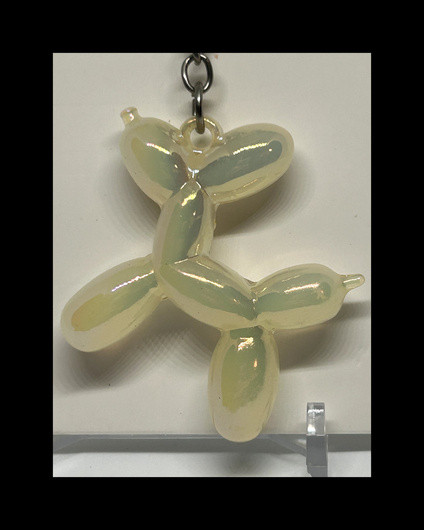 Milky balloon dog keychains